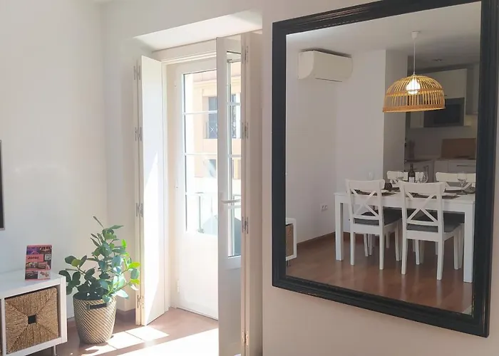 Sherryflat C/larga Apartmán